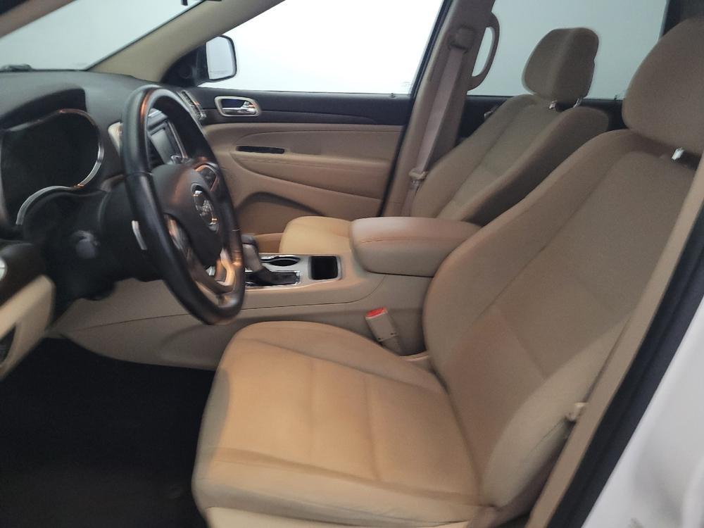 used 2016 Jeep Grand Cherokee car, priced at $19,995