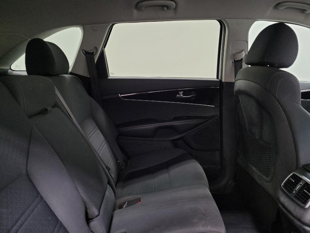 used 2020 Kia Sorento car, priced at $22,495