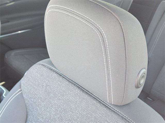 new 2025 Chevrolet Traverse car, priced at $40,628