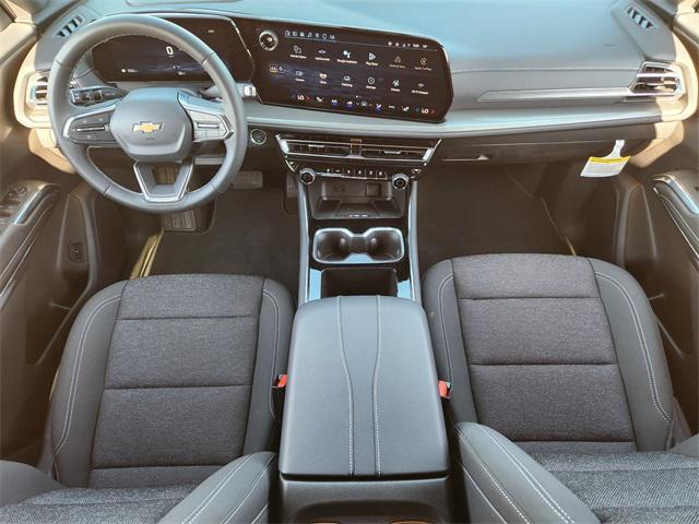 new 2025 Chevrolet Traverse car, priced at $40,628