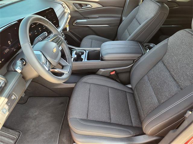 new 2025 Chevrolet Traverse car, priced at $40,628