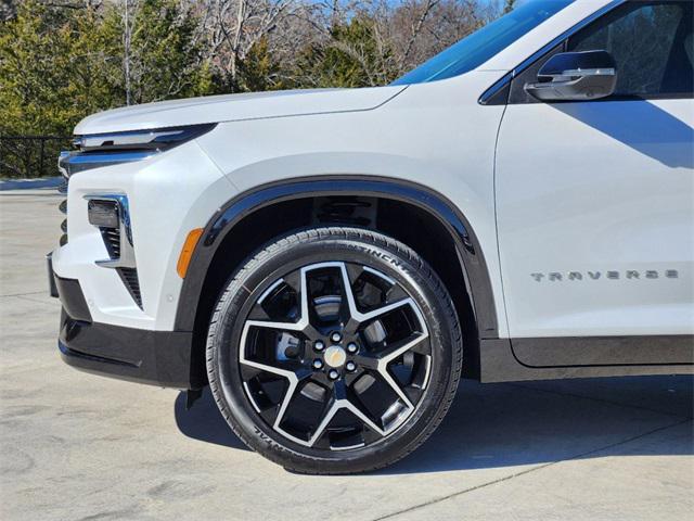 new 2025 Chevrolet Traverse car, priced at $55,990