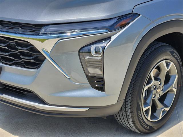 new 2025 Chevrolet Trax car, priced at $25,750