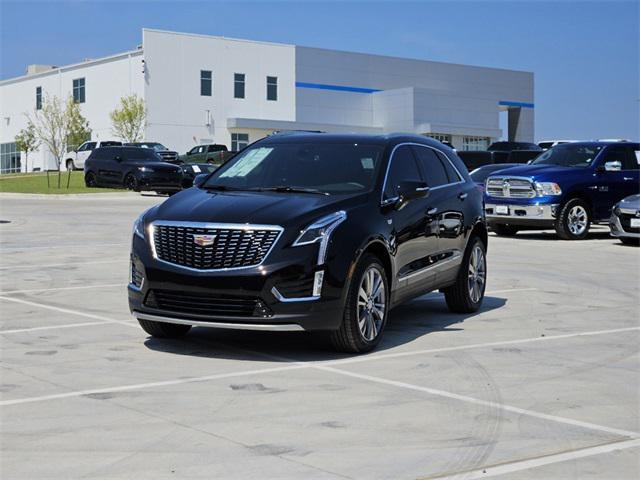 new 2025 Cadillac XT5 car, priced at $51,615