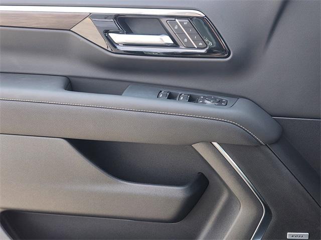 new 2026 Chevrolet Suburban car, priced at $83,895