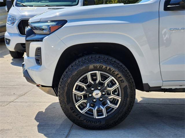 new 2024 Chevrolet Colorado car, priced at $42,860