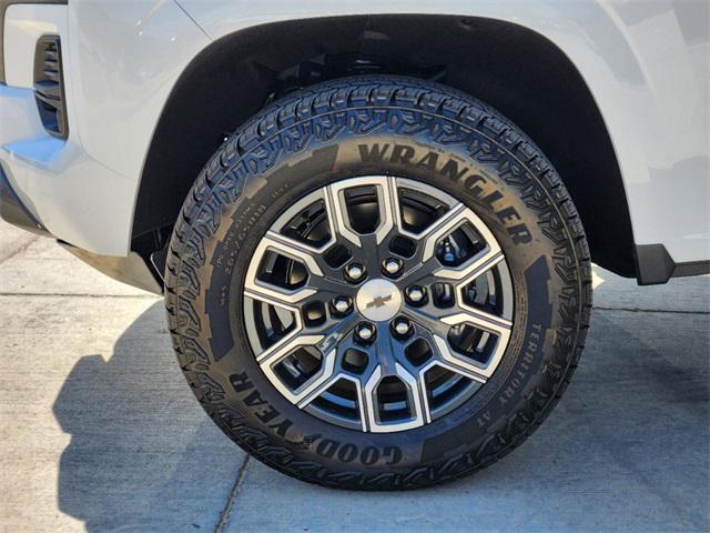 new 2024 Chevrolet Colorado car, priced at $42,860