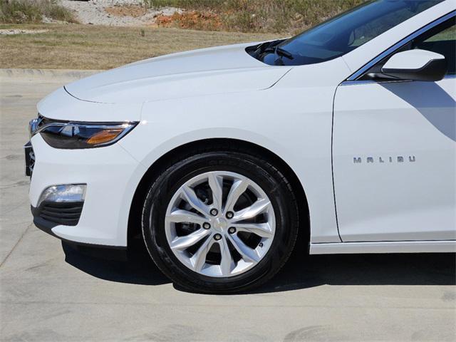 new 2025 Chevrolet Malibu car, priced at $26,295