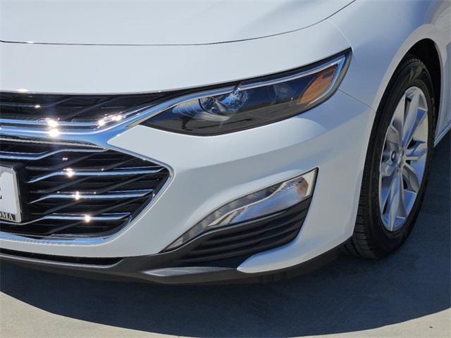 new 2025 Chevrolet Malibu car, priced at $26,295