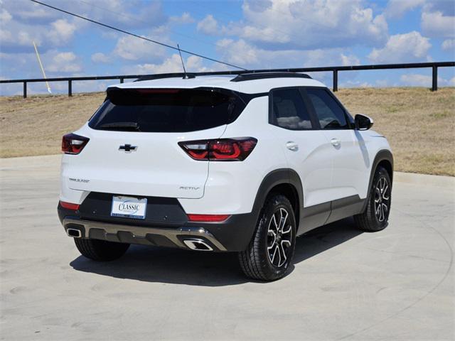 new 2024 Chevrolet TrailBlazer car, priced at $29,500