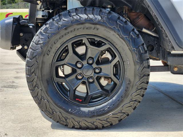 used 2020 Jeep Gladiator car, priced at $33,984
