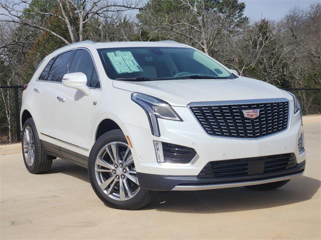 new 2025 Cadillac XT5 car, priced at $56,490