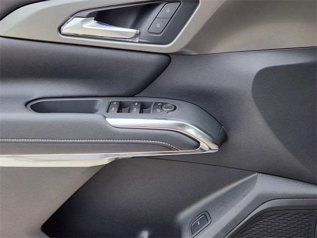new 2025 Chevrolet Traverse car, priced at $42,945