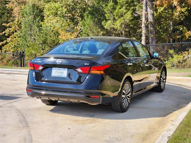 used 2023 Nissan Altima car, priced at $19,977