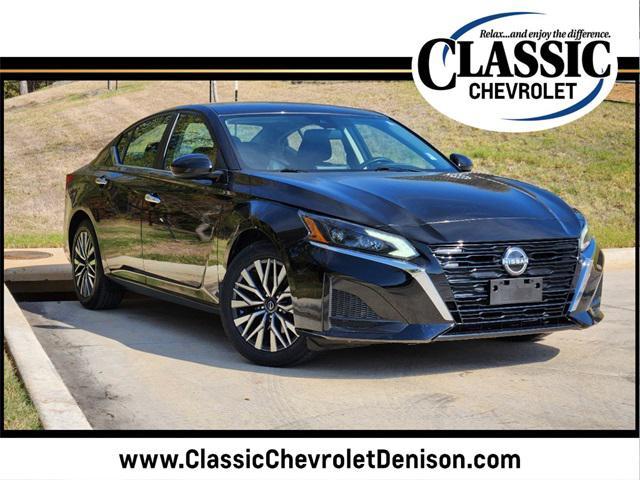 used 2023 Nissan Altima car, priced at $19,977