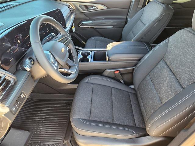 new 2026 Chevrolet Traverse car, priced at $42,092