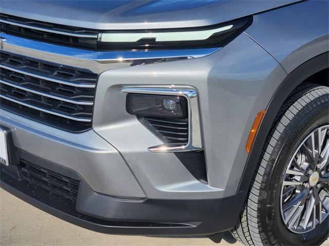 new 2026 Chevrolet Traverse car, priced at $44,106