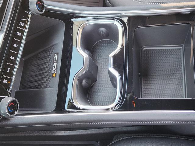 new 2026 Chevrolet Traverse car, priced at $44,106