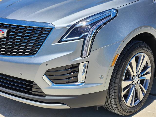 new 2025 Cadillac XT5 car, priced at $53,190