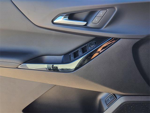 new 2026 Chevrolet Equinox car, priced at $32,310