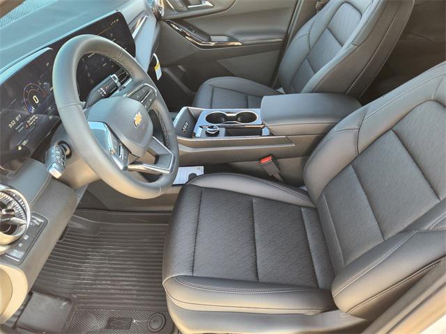 new 2026 Chevrolet Equinox car, priced at $32,310