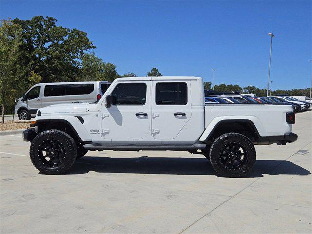 used 2022 Jeep Gladiator car, priced at $33,154