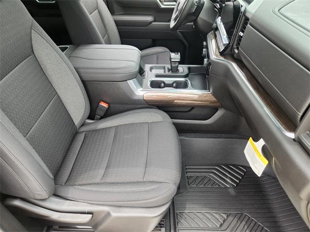 new 2025 Chevrolet Silverado 1500 car, priced at $52,182