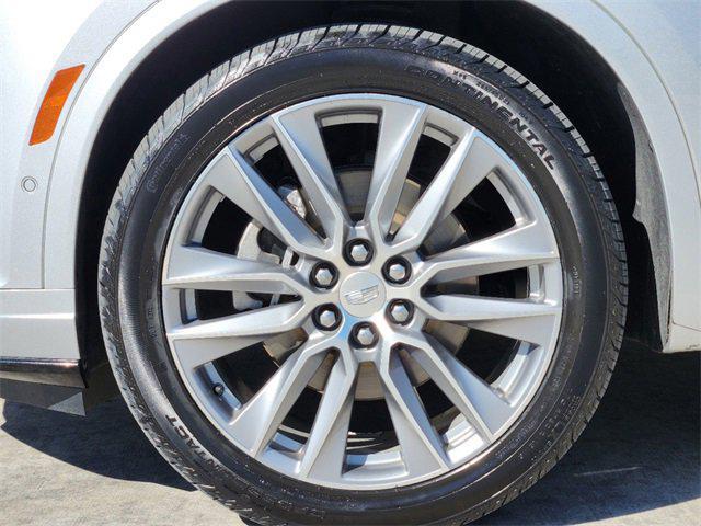 used 2020 Cadillac XT6 car, priced at $29,997