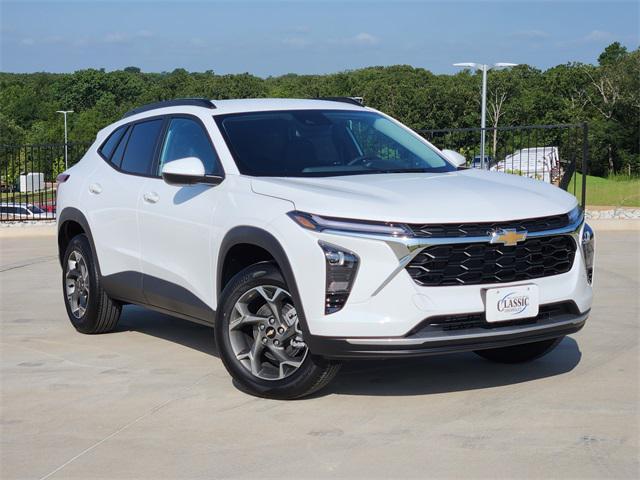 new 2025 Chevrolet Trax car, priced at $24,930