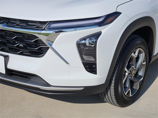 new 2025 Chevrolet Trax car, priced at $24,930