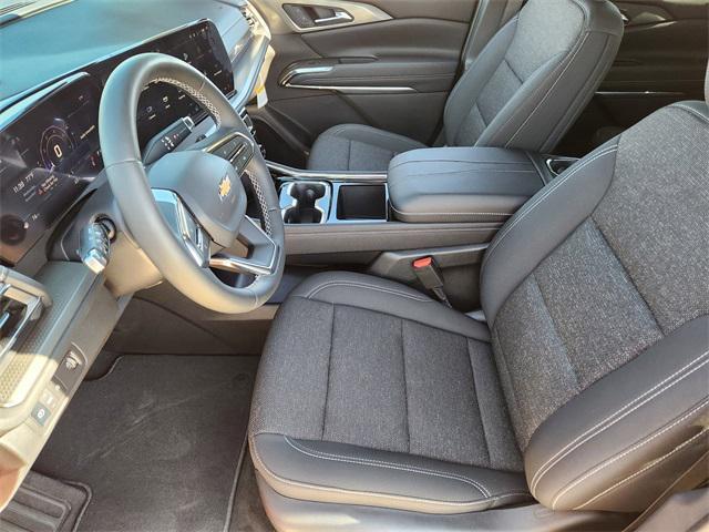 new 2025 Chevrolet Traverse car, priced at $41,019