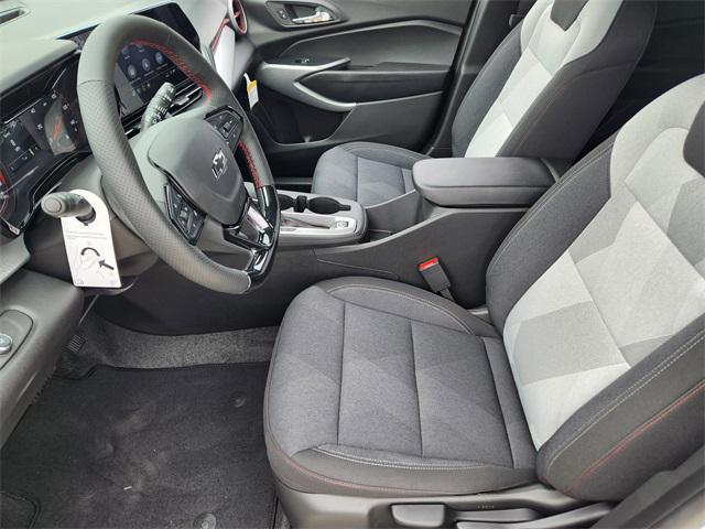 new 2025 Chevrolet Trax car, priced at $24,290