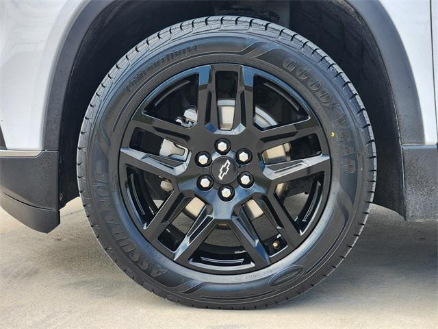 used 2019 Chevrolet Traverse car, priced at $17,645