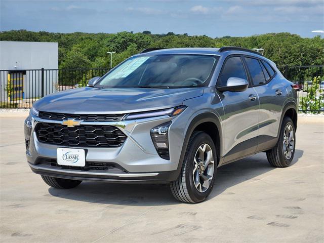 new 2025 Chevrolet Trax car, priced at $25,750