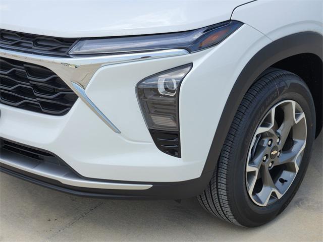 new 2025 Chevrolet Trax car, priced at $25,750