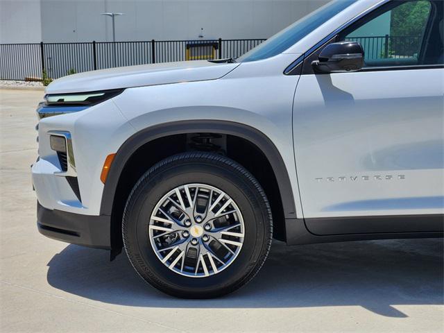 new 2025 Chevrolet Traverse car, priced at $43,940