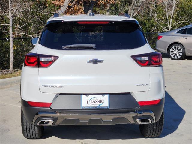 new 2025 Chevrolet TrailBlazer car, priced at $29,640