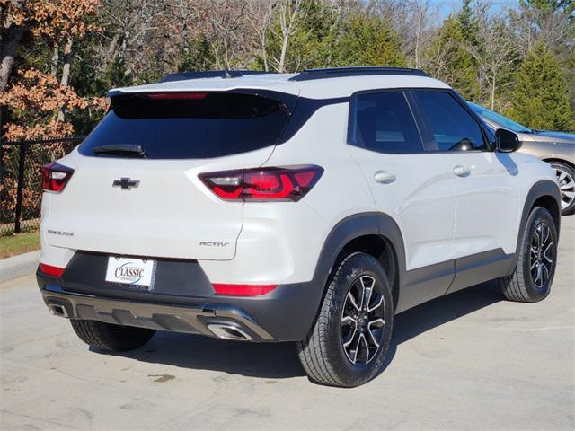 new 2025 Chevrolet TrailBlazer car, priced at $29,640