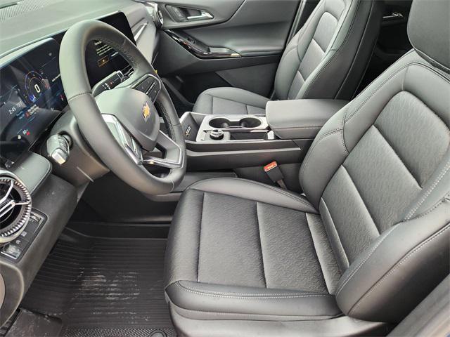 new 2026 Chevrolet Equinox car, priced at $31,827
