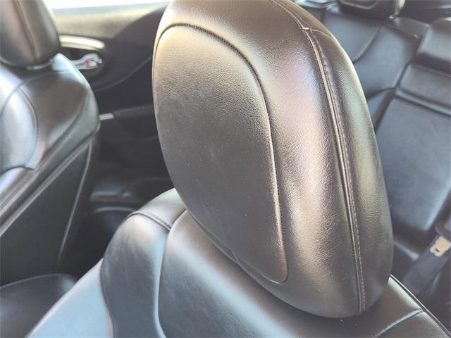 used 2019 Jeep Cherokee car, priced at $14,944