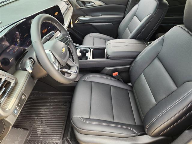 new 2026 Chevrolet Traverse car, priced at $44,106
