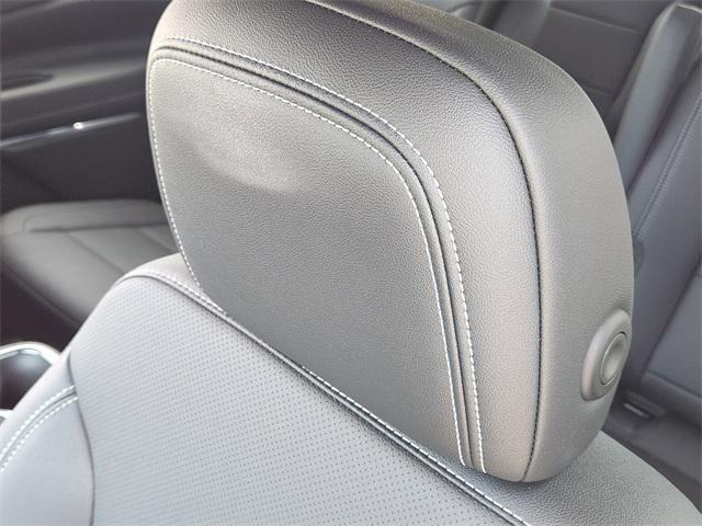 new 2026 Chevrolet Traverse car, priced at $44,106