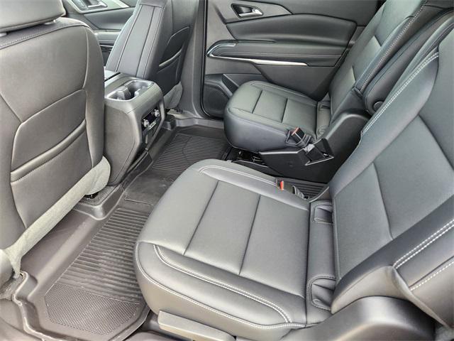 new 2026 Chevrolet Traverse car, priced at $44,106