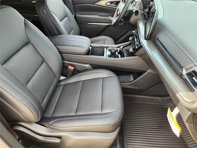 new 2026 Chevrolet Traverse car, priced at $44,106