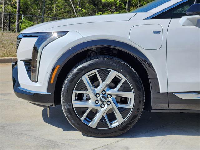 new 2025 Cadillac OPTIQ car, priced at $57,195