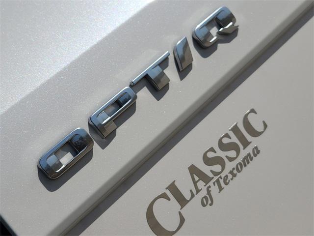 new 2025 Cadillac OPTIQ car, priced at $57,195