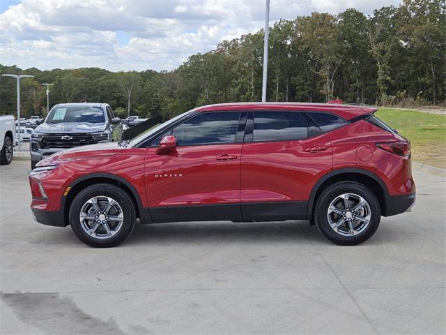 new 2025 Chevrolet Blazer car, priced at $37,290