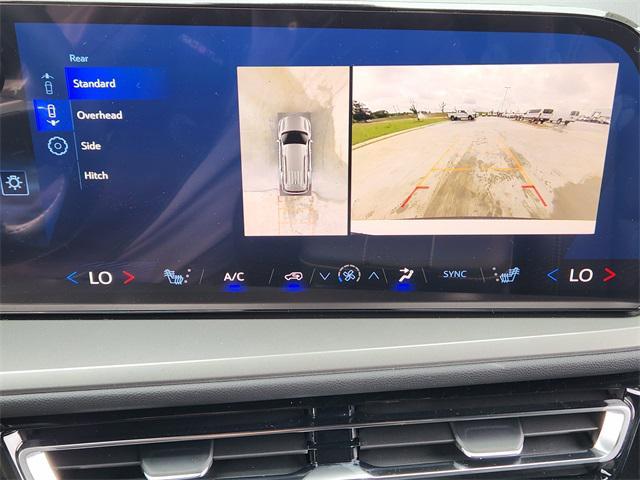 new 2025 Chevrolet Traverse car, priced at $43,695