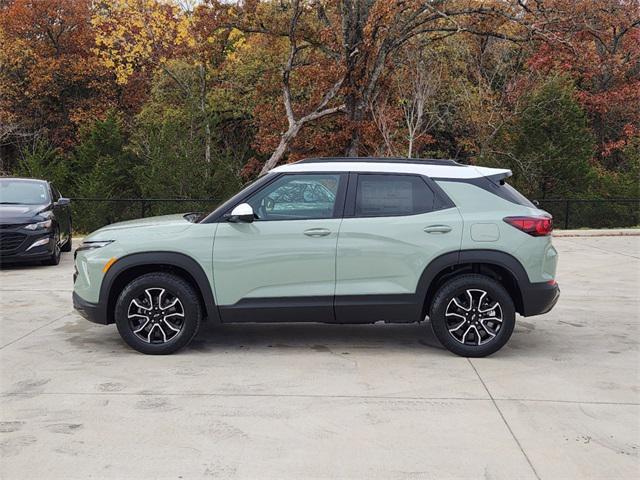 new 2025 Chevrolet TrailBlazer car, priced at $32,185