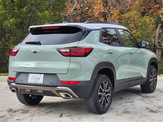 new 2025 Chevrolet TrailBlazer car, priced at $32,185